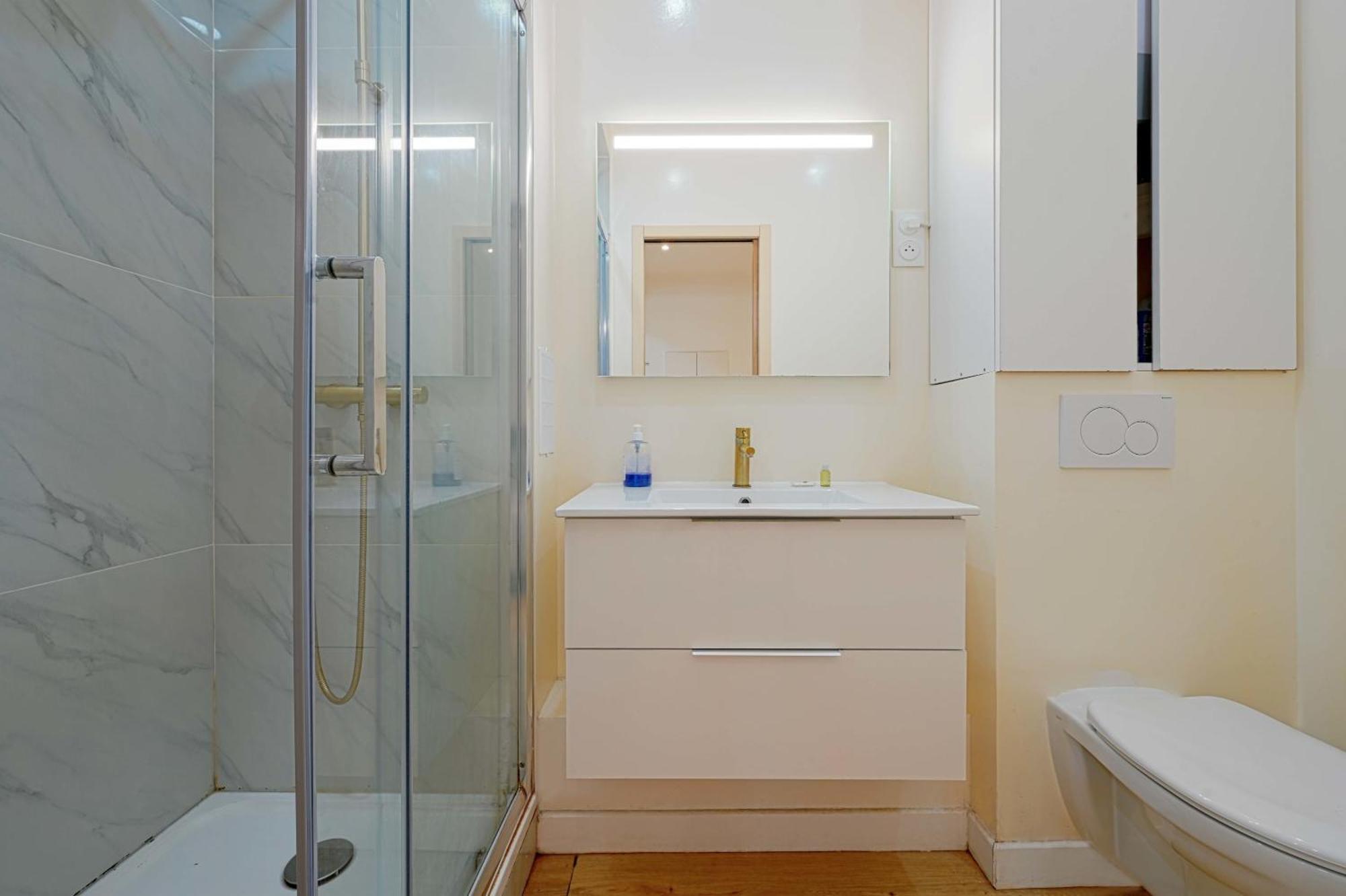 Apartamento Modern Renovated Studio With A Touch Of Gilded Glamour Central París Exterior foto